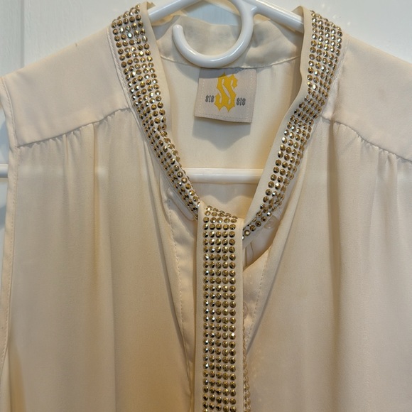 Size Small Dressy Blouse with neckline - Picture 3 of 3